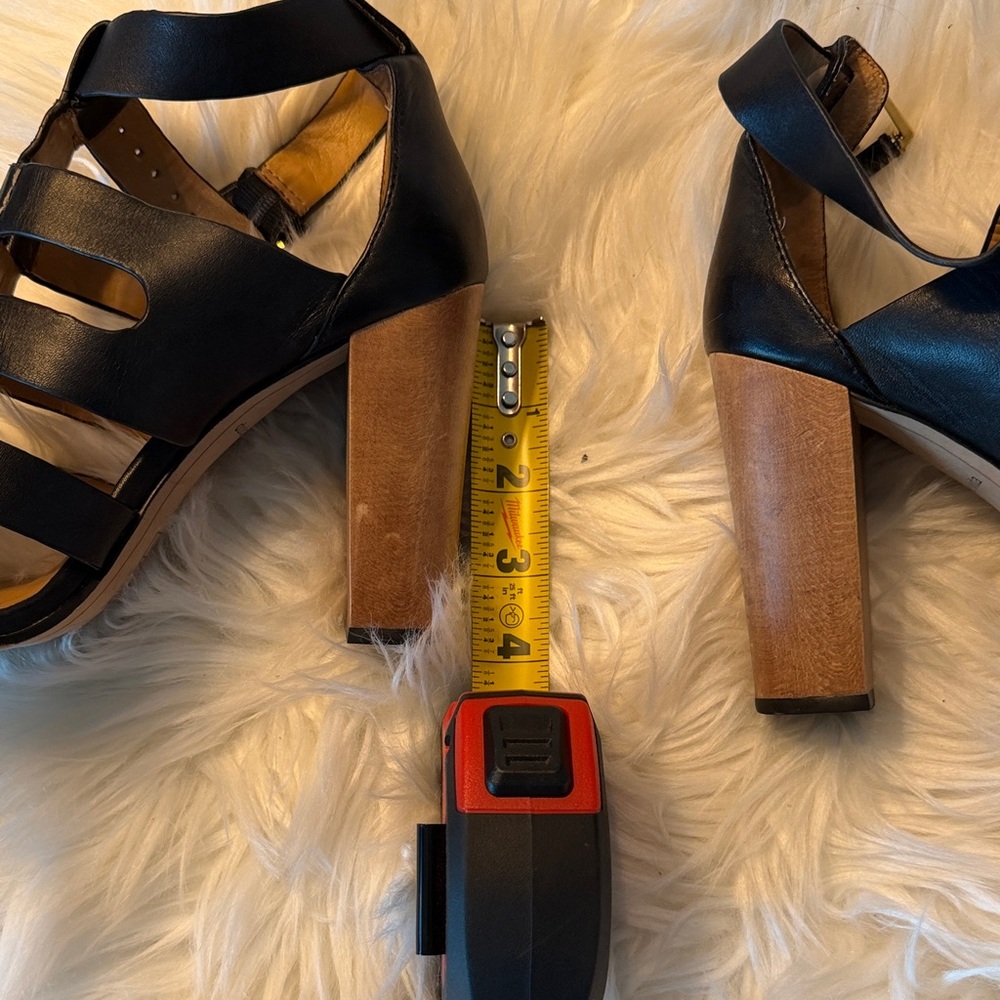 Dolce Vita Black Strappy Gladiator Heels - Picture 3 of 4
